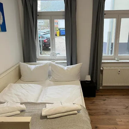 Bernstein Ruhig, Familienfreundlich Mit Garten, Infrarot-sauna Rostock