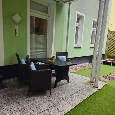 Bernstein Ruhig, Familienfreundlich Mit Garten, Infrarot-sauna Rostock