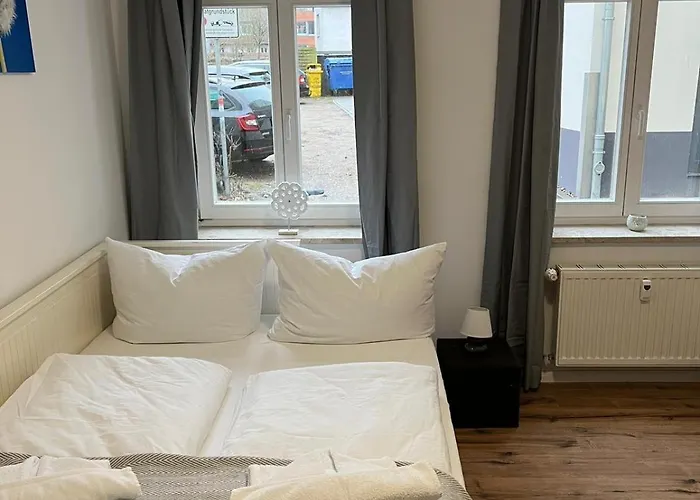 Bernstein Ruhig, Familienfreundlich Mit Garten, Infrarot-sauna Rostock